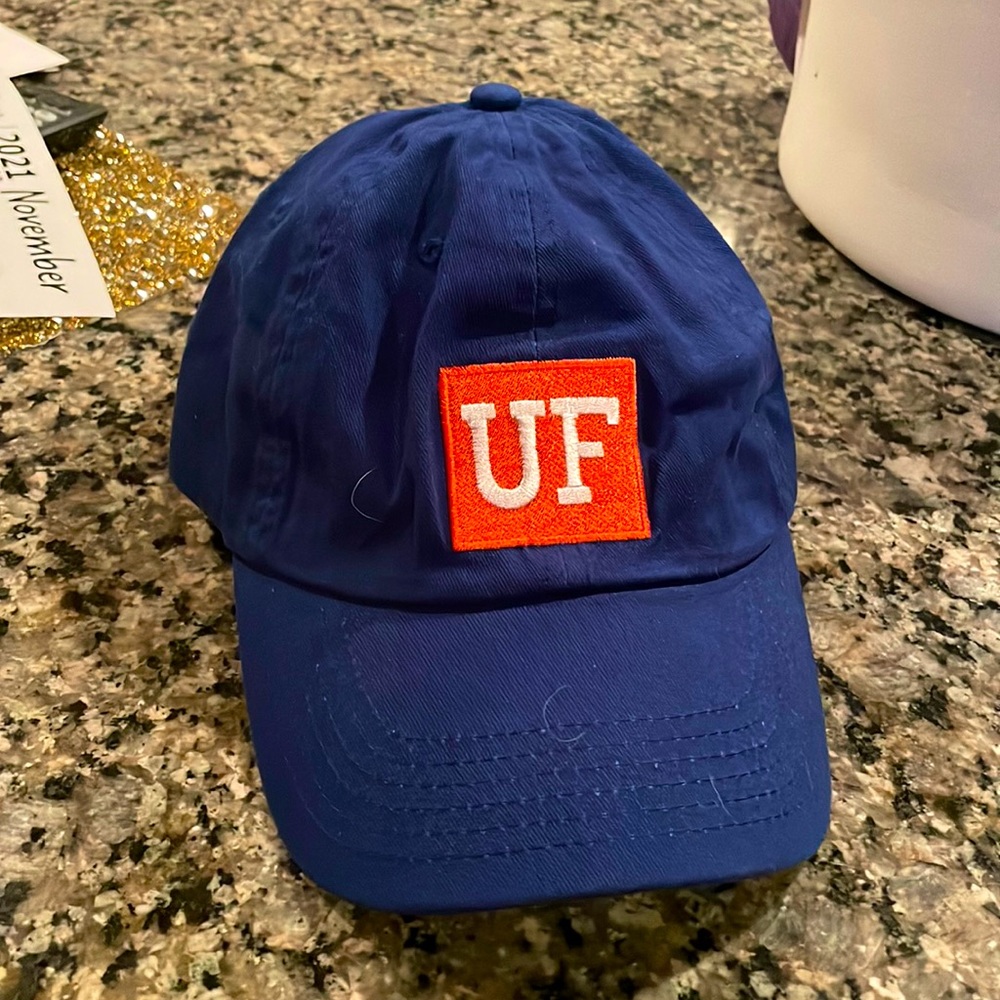Adjustable Gator hat